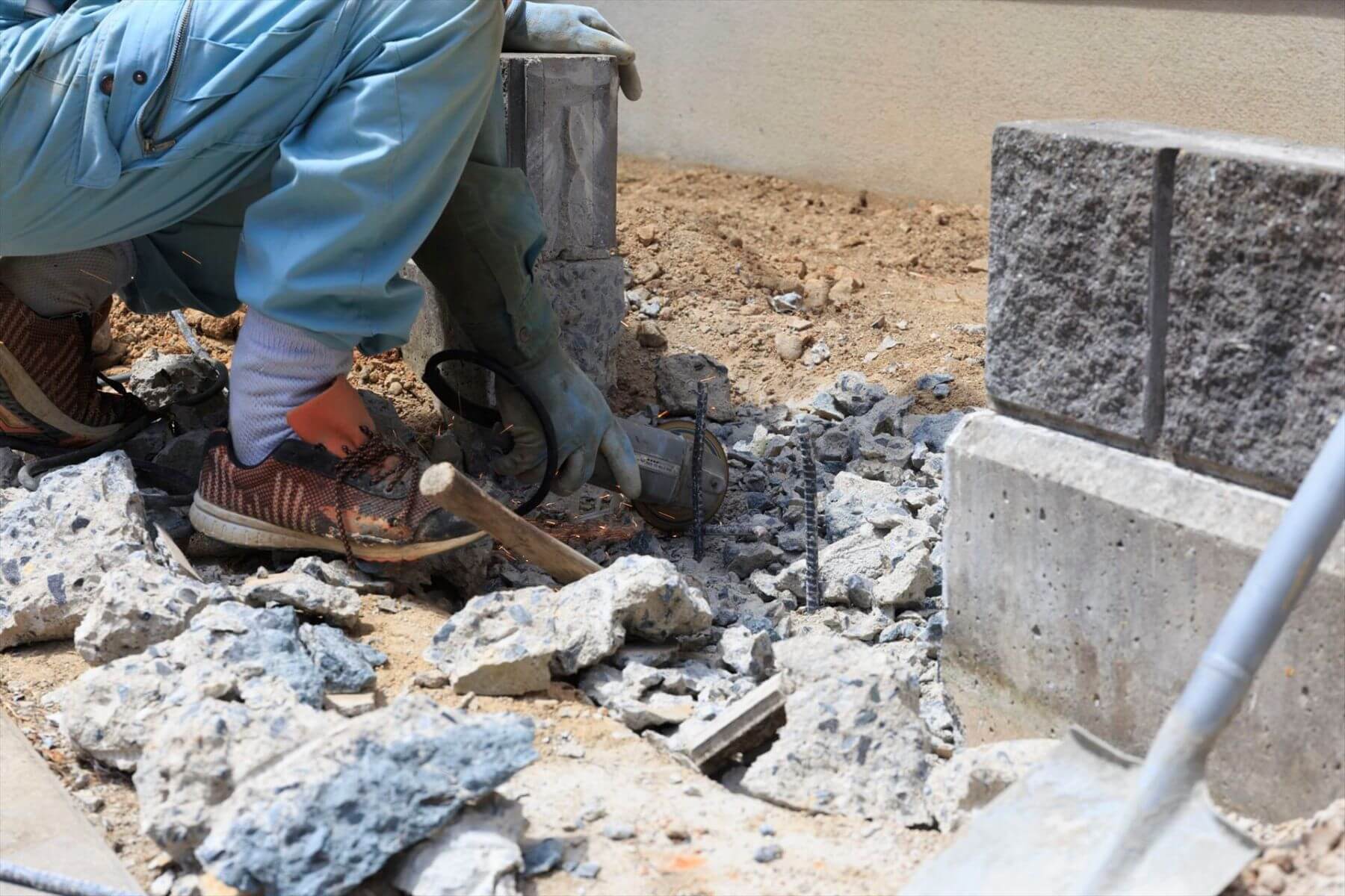外構や構造物の撤去作業